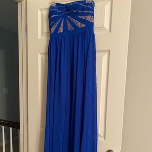 Long strapless blue dress
